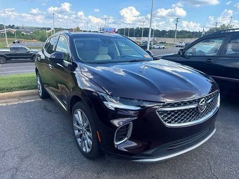 Used 2023 Buick Envision Avenir FWD image 3