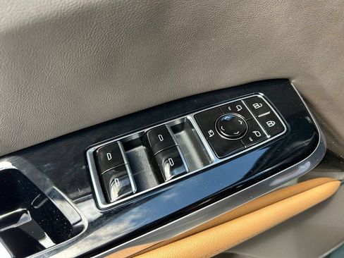 Used 2025 Cadillac Escalade Premium Luxury RWD image 67
