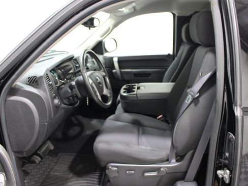 Used 2011 GMC Sierra 1500 SLE w/ Power Tech Package AWD/4WD image 3