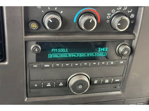Used 2024 Chevrolet Express 3500 LT w/ LT Preferred Equipment Group RWD image 19