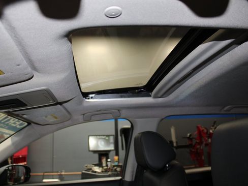 Used 2024 Honda CR-V EX-L image 41