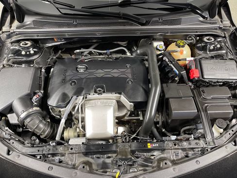 Used 2022 Chevrolet Malibu Premier FWD image 9