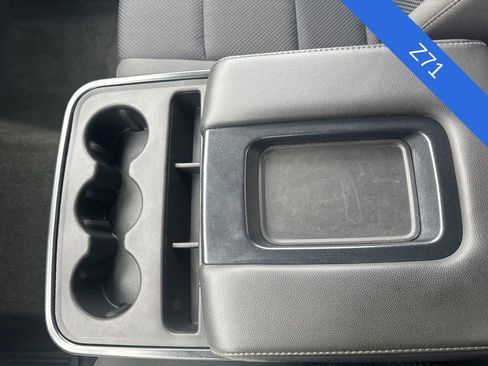 Used 2018 Chevrolet Silverado 1500 LT AWD/4WD image 18