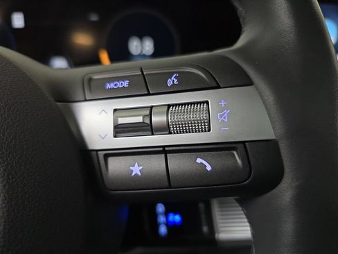 Used 2024 Hyundai Kona Limited AWD/4WD image 21