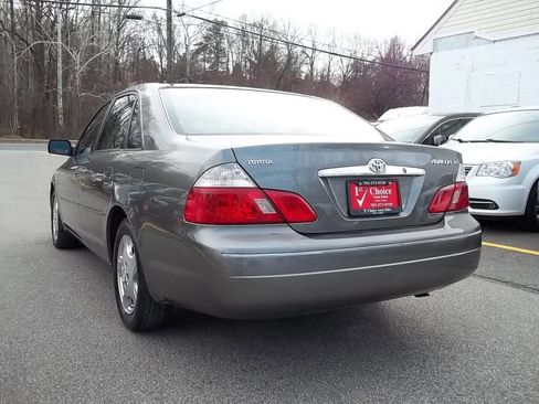Used 2003 Toyota Avalon XLS image 2