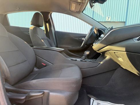 Used 2023 Chevrolet Malibu LT FWD image 26
