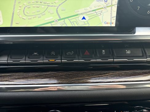 Used 2023 GMC Sierra 1500 Elevation image 26