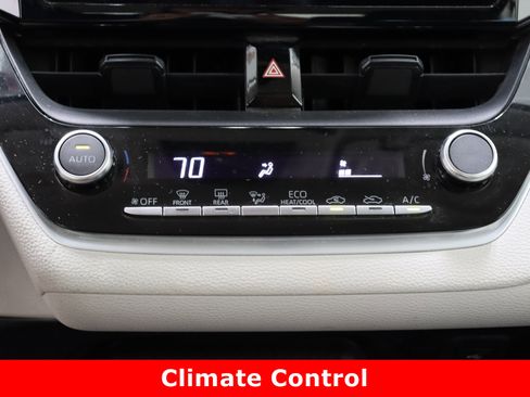 Used 2023 Toyota Corolla LE image 18
