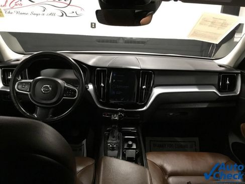 Used 2018 Volvo XC60 T5 Momentum w/ Vision Package AWD/4WD image 26