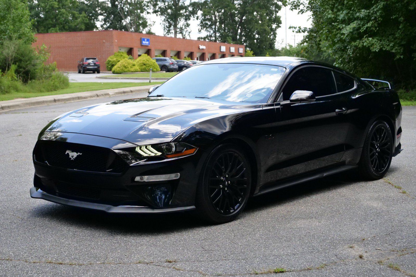 Used 2019 Ford Mustang GT Premium w/ GT Performance Package RWD image 33