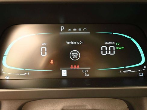 New 2026 Hyundai Elantra Hybrid FWD image 18