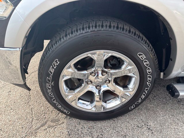 Used 2017 RAM 1500 Laramie w/ Convenience Group AWD/4WD image 10