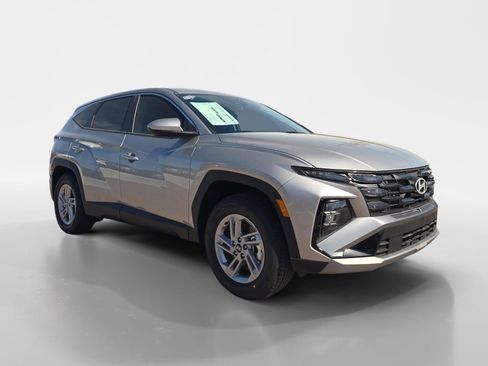 New 2026 Hyundai Tucson SE FWD image 1