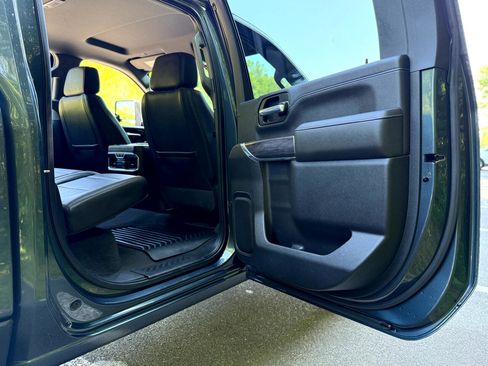 Used 2020 Chevrolet Silverado 2500 LTZ w/ LTZ Premium Package image 41