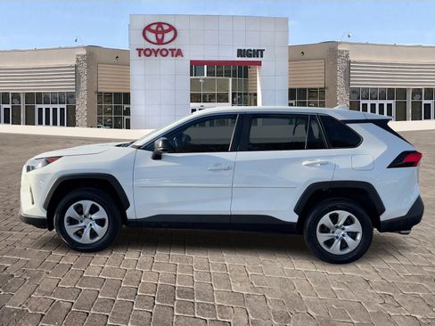 Certified 2022 Toyota RAV4 LE image 4