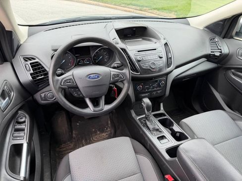 Used 2018 Ford Escape SE FWD image 8