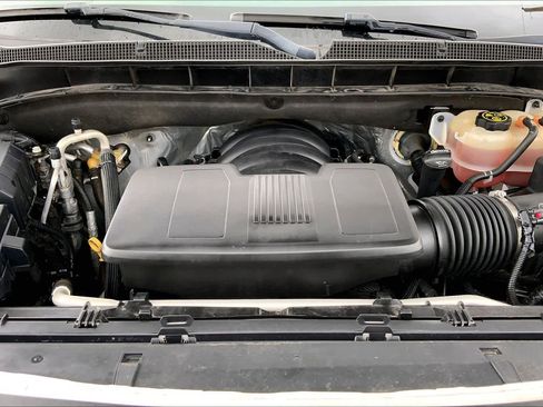 Used 2021 Chevrolet Suburban Commercial image 30