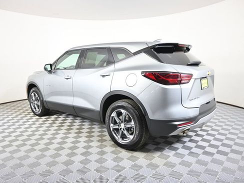 Used 2023 Chevrolet Blazer LT AWD/4WD image 4