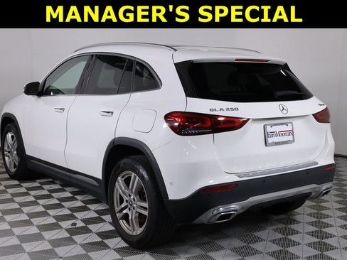 Certified 2023 Mercedes-Benz GLA 250 4MATIC w/ Premium Package image 4