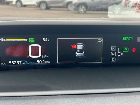 Used 2018 Toyota Prius Three image 11