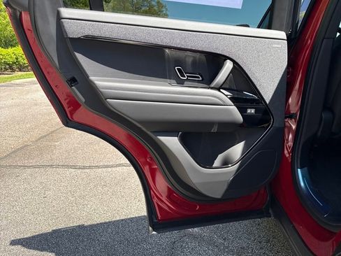 Used 2025 Land Rover Range Rover Sport Dynamic SE AWD/4WD image 15