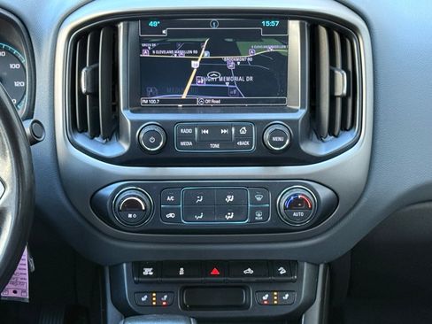 Used 2018 Chevrolet Colorado Z71 image 19