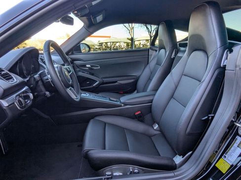 Certified 2025 Porsche 718 Cayman S image 5