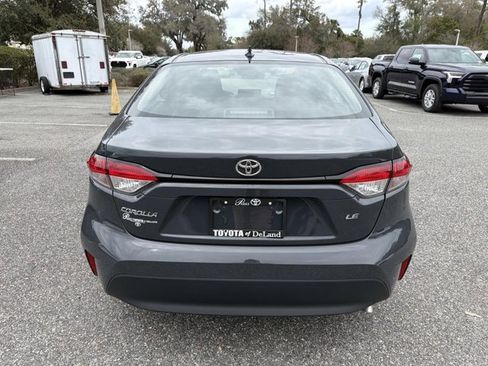 Used 2025 Toyota Corolla LE image 3