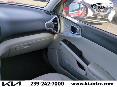 Certified 2021 Kia Soul LX image 15