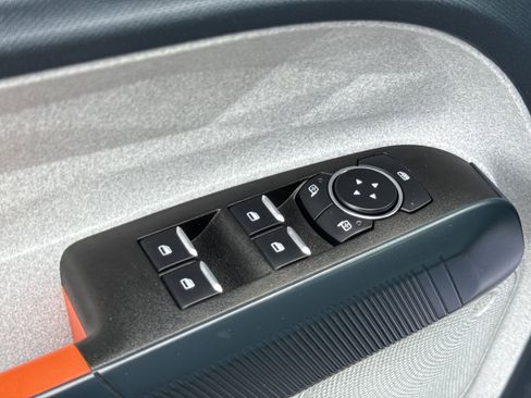 Certified 2024 Ford Maverick XLT FWD image 18