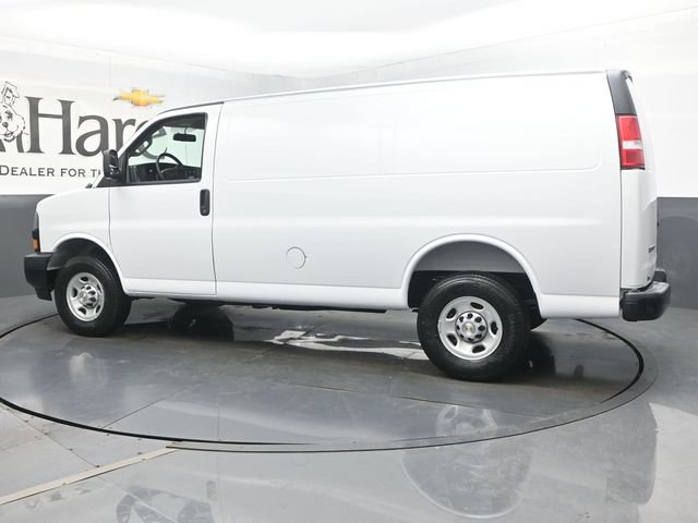 New 2026 Chevrolet Express 2500 w/ Driver Convenience Package RWD image 31