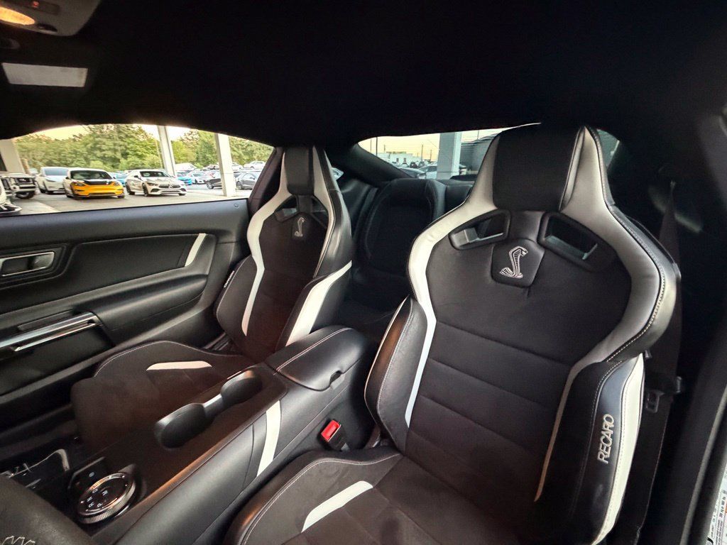 Used 2021 Ford Mustang Shelby GT500 w/ Technology Package RWD image 30