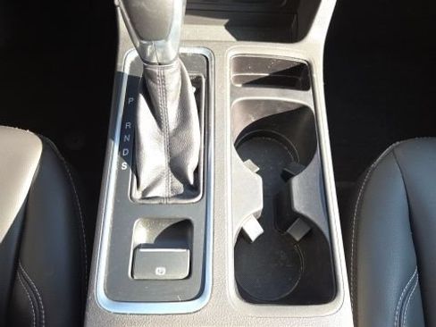 Used 2019 Ford Escape SEL FWD image 17