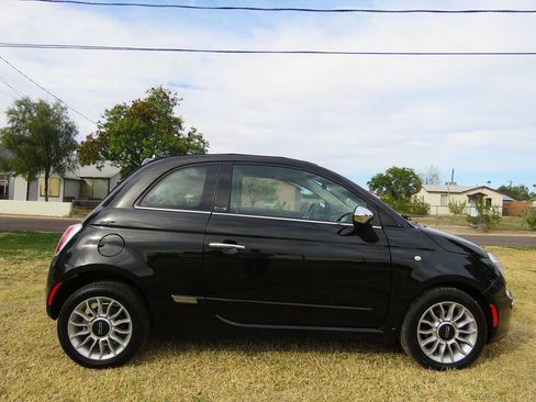 Used 2013 FIAT 500 Lounge FWD image 9