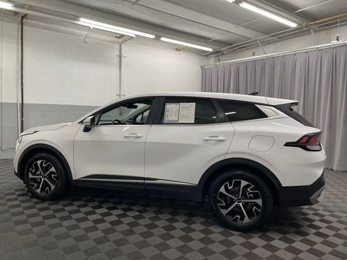 Certified 2024 Kia Sportage EX image 9