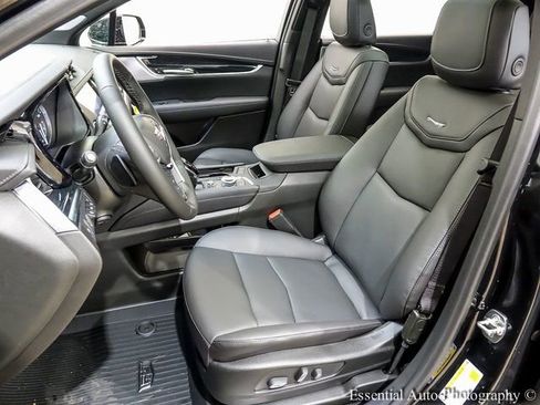 New 2026 Cadillac XT5 Premium Luxury image 8