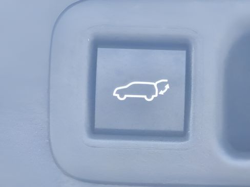 Used 2026 Toyota Highlander Limited AWD/4WD image 28