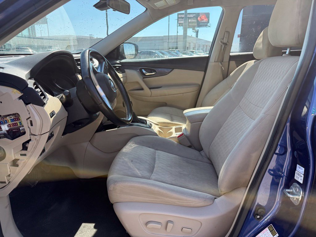 Used 2020 Nissan Rogue SV FWD image 11