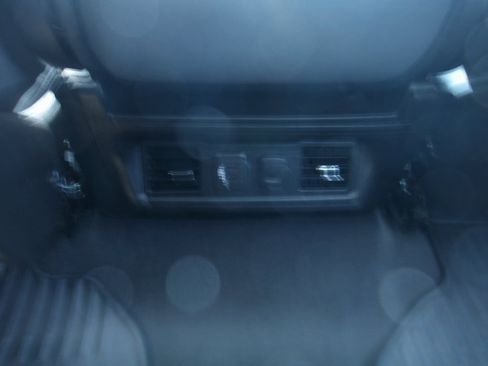 Used 2022 Chevrolet Silverado 1500 RST w/ Z71 Off-Road Package image 17