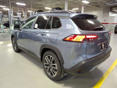New 2026 Toyota Corolla Cross XLE image 3
