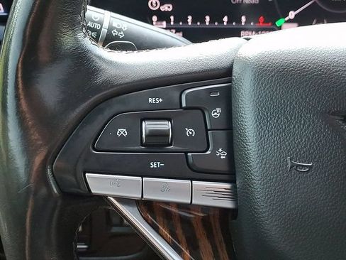 Used 2021 Cadillac Escalade ESV Premium Luxury w/ Driver Assist Tech Package AWD/4WD image 26
