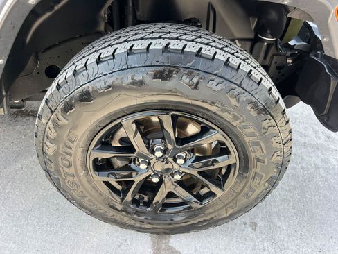 Used 2021 Jeep Gladiator Sport AWD/4WD image 12