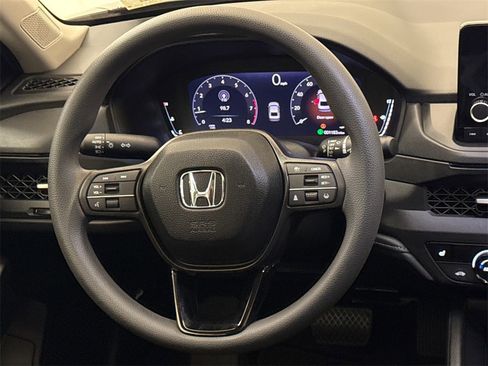 Certified 2025 Honda Accord SE image 14