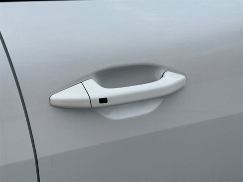 New 2025 Kia K4 LXS image 6