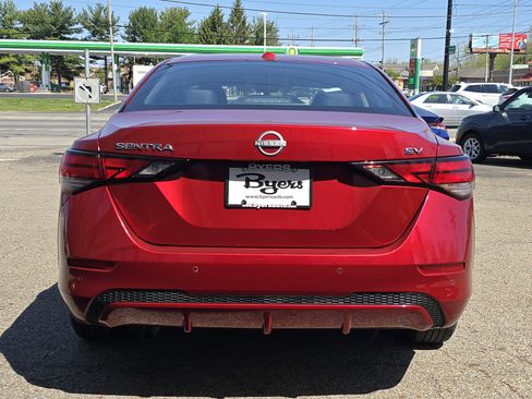 Used 2024 Nissan Sentra SV FWD image 6