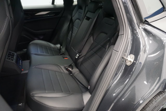 New 2026 Porsche Panamera 4 AWD/4WD image 25