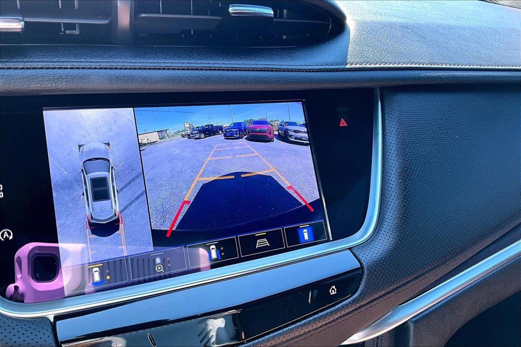 Used 2023 Cadillac XT5 Sportv w/ Technology Package AWD/4WD image 14