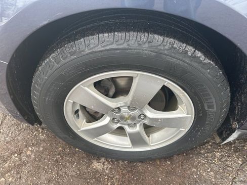 Used 2014 Chevrolet Cruze LT image 9