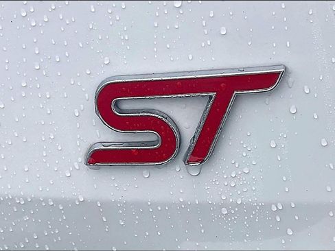 Used 2022 Ford Explorer ST w/ Equipment Group 401A image 10