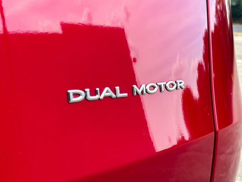 Used 2026 Tesla Model Y Long Range AWD/4WD image 12